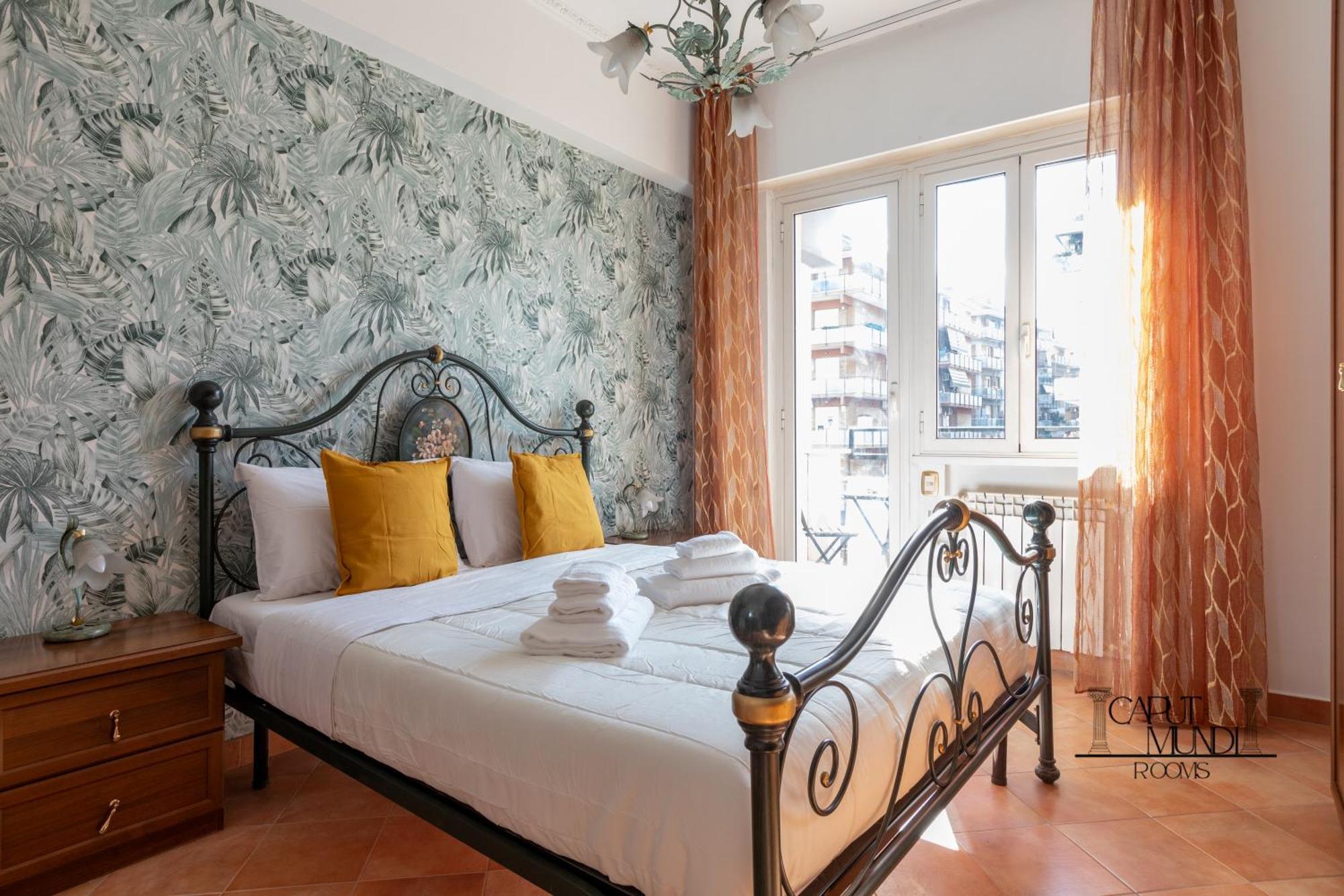 Caput Mundi Rooms - 100Mt To Metro A, Terrace, A-C, 15 Min To Center Рим Екстер'єр фото